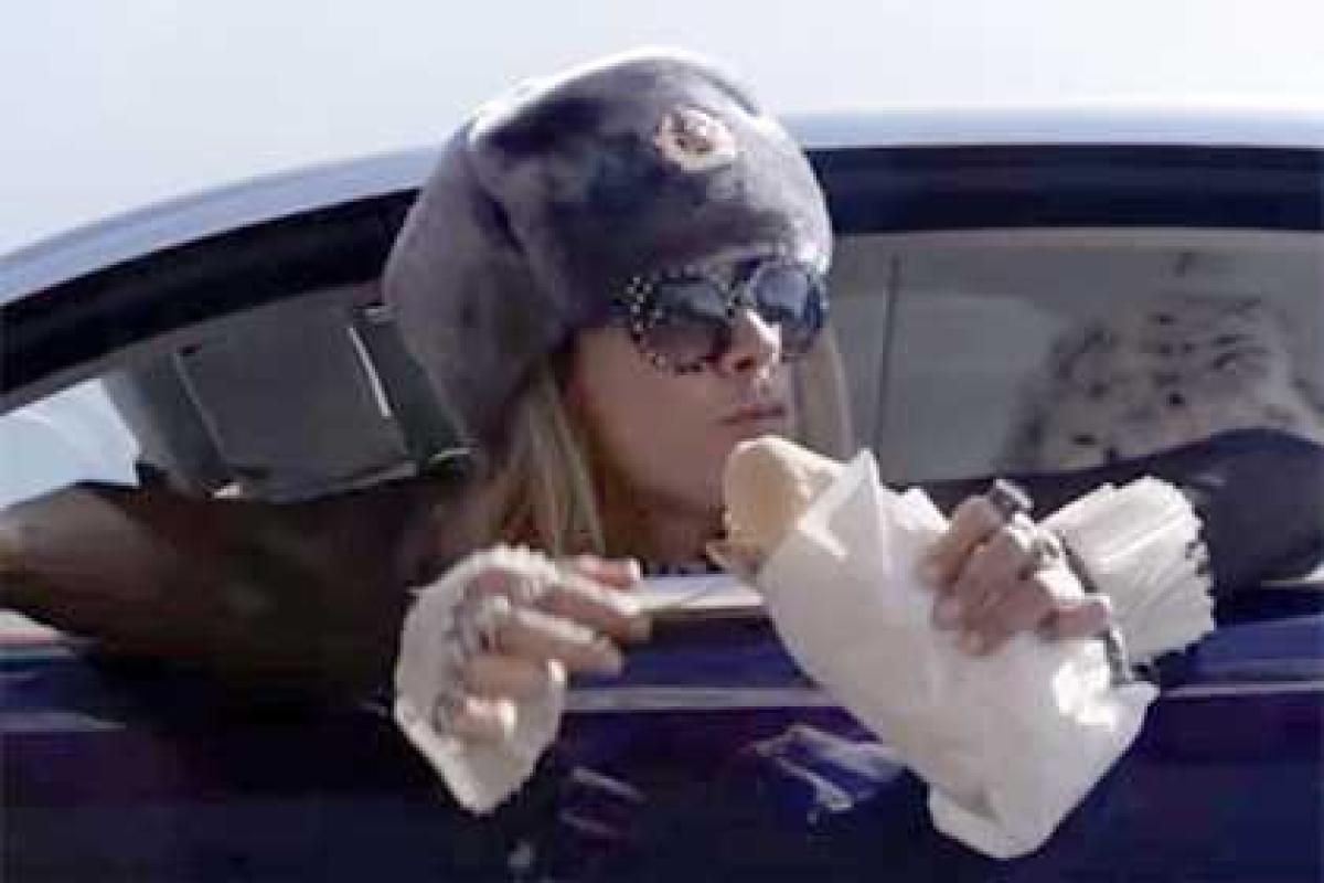 На официальном видеоканале группы "Ленинград" появилась "четкая патриотка"