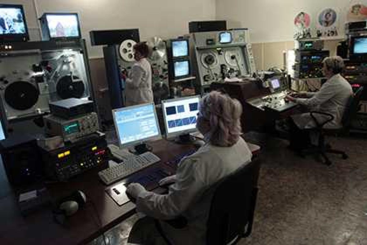 Госфильмофонд России попросит оплатить оцифровку советских кинолент Госфильмофонд России попросит оплатить оцифровку советских кинолент