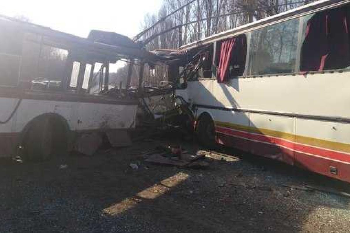 Водителям общественного транспорта из Харцызска грозит 10 лет тюрьмы за смерть пассажиров Водителям общественного транспорта из Харцызска грозит 10 лет тюрьмы за смерть пассажиров