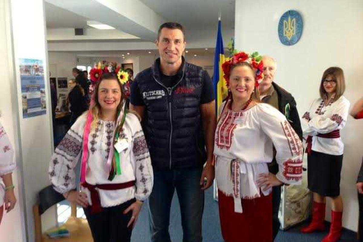 Владимир Кличко проголосовал на избирательном участке в Мюнхене