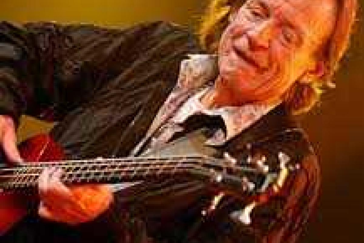 Умер бас-гитарист первой супергруппы в истории рок-музыки Умер бас-гитарист первой супергруппы в истории рок-музыки