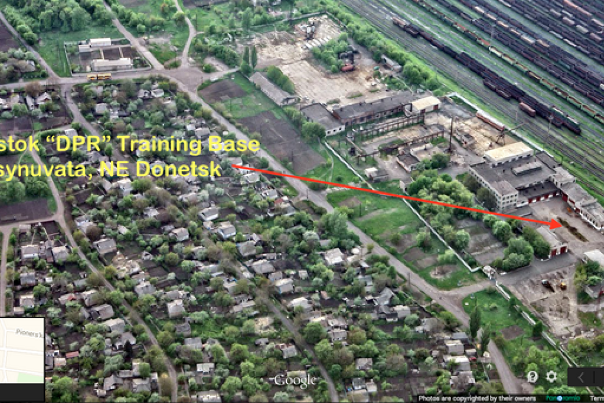 "Смертников" готовят прямо недалеко от Донецкого аэропорта "Смертников" готовят прямо недалеко от Донецкого аэропорта