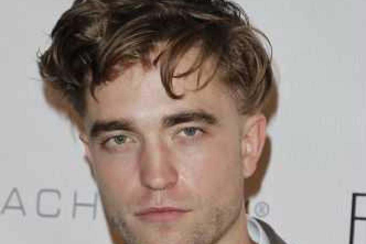 Роберт Паттинсон решил соответствовать эпатажной подружке Роберт Паттинсон решил соответствовать эпатажной подружке