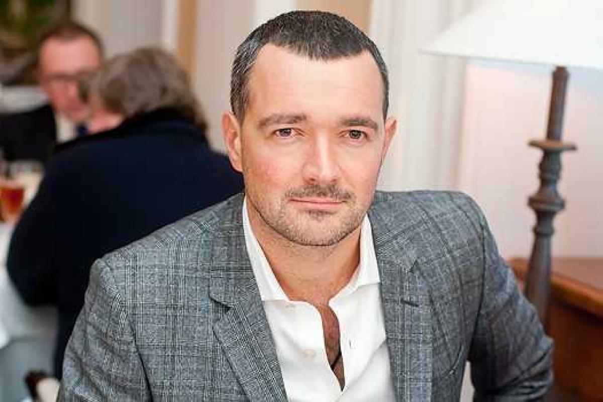 Актер Егор Бероев вычеркнул отца из своей жизни Актер Егор Бероев вычеркнул отца из своей жизни