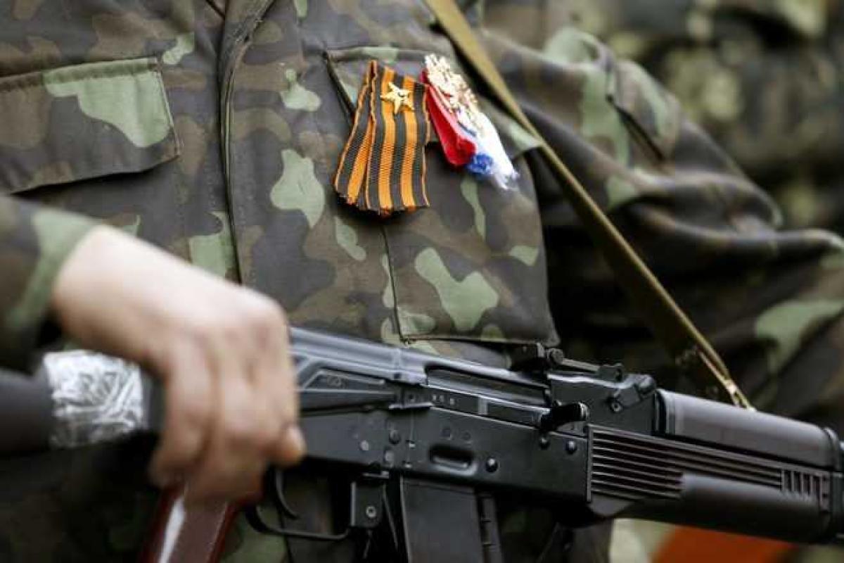 Боевики подставляют под обстрел мирных жителей Боевики подставляют под обстрел мирных жителей