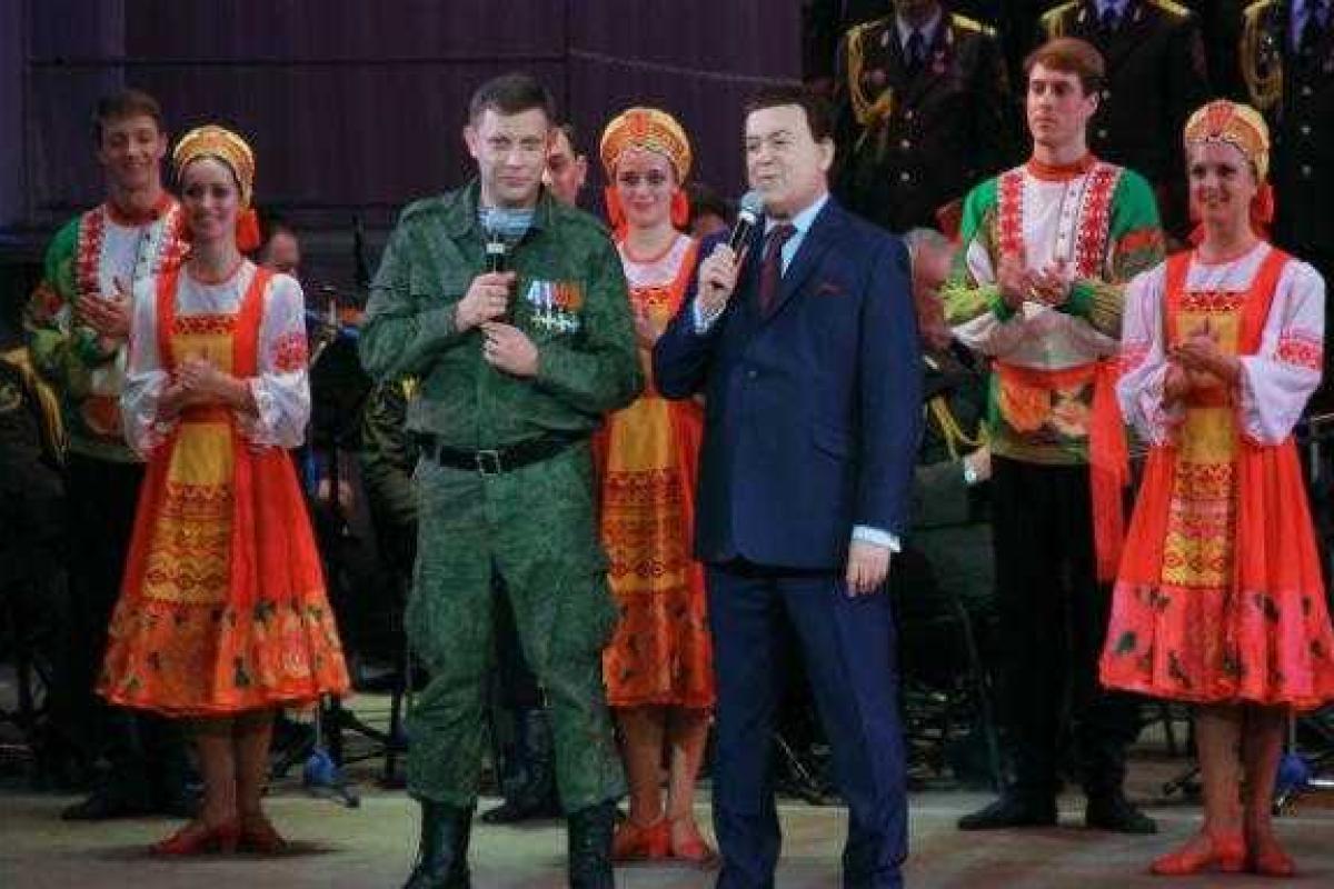 Кобзон "заманивает" российских звезд на Донбасс