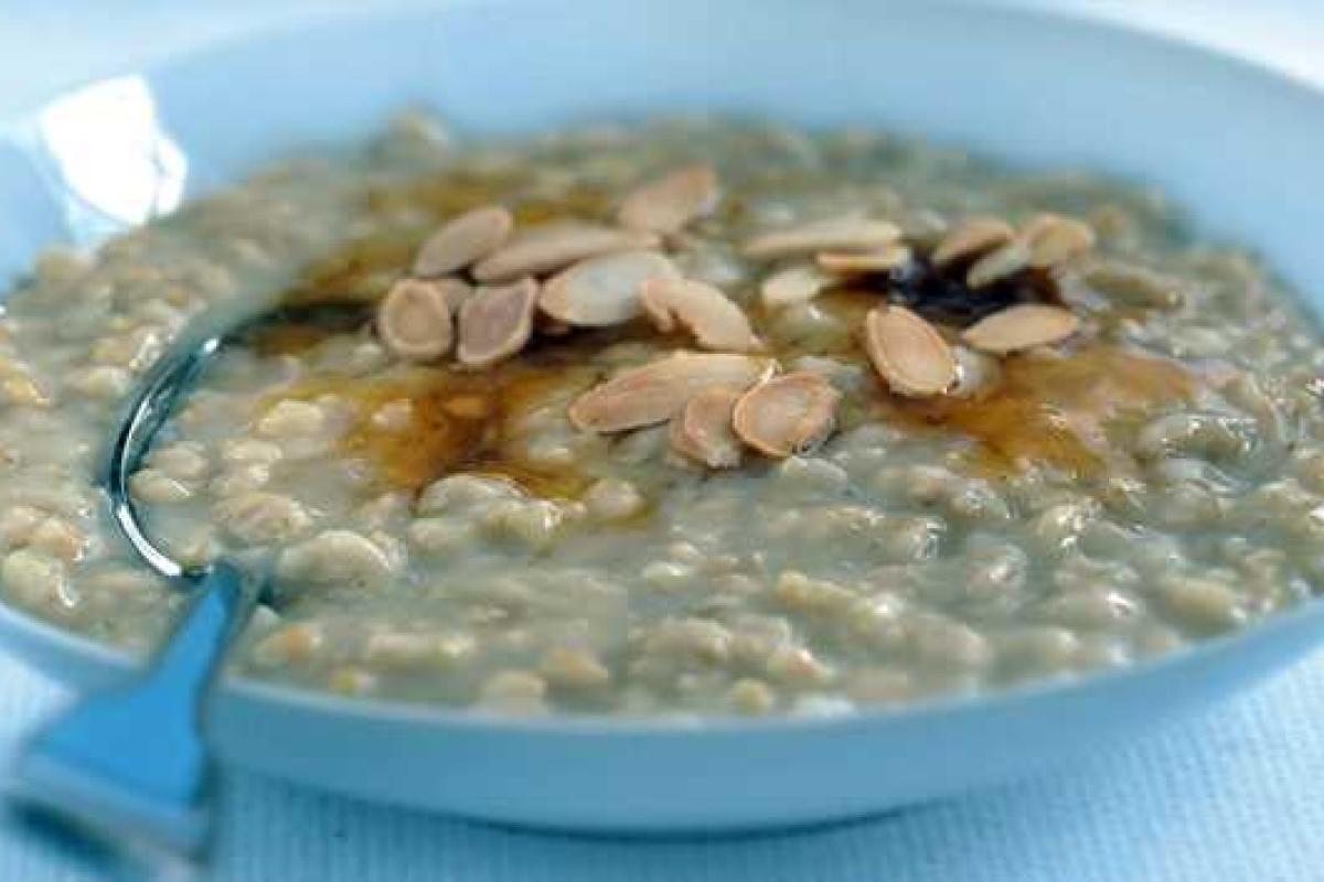 Обилие клетчатки в овсяной каше помогает снизить риски развития рака кишечника Обилие клетчатки в овсяной каше помогает снизить риски развития рака кишечника