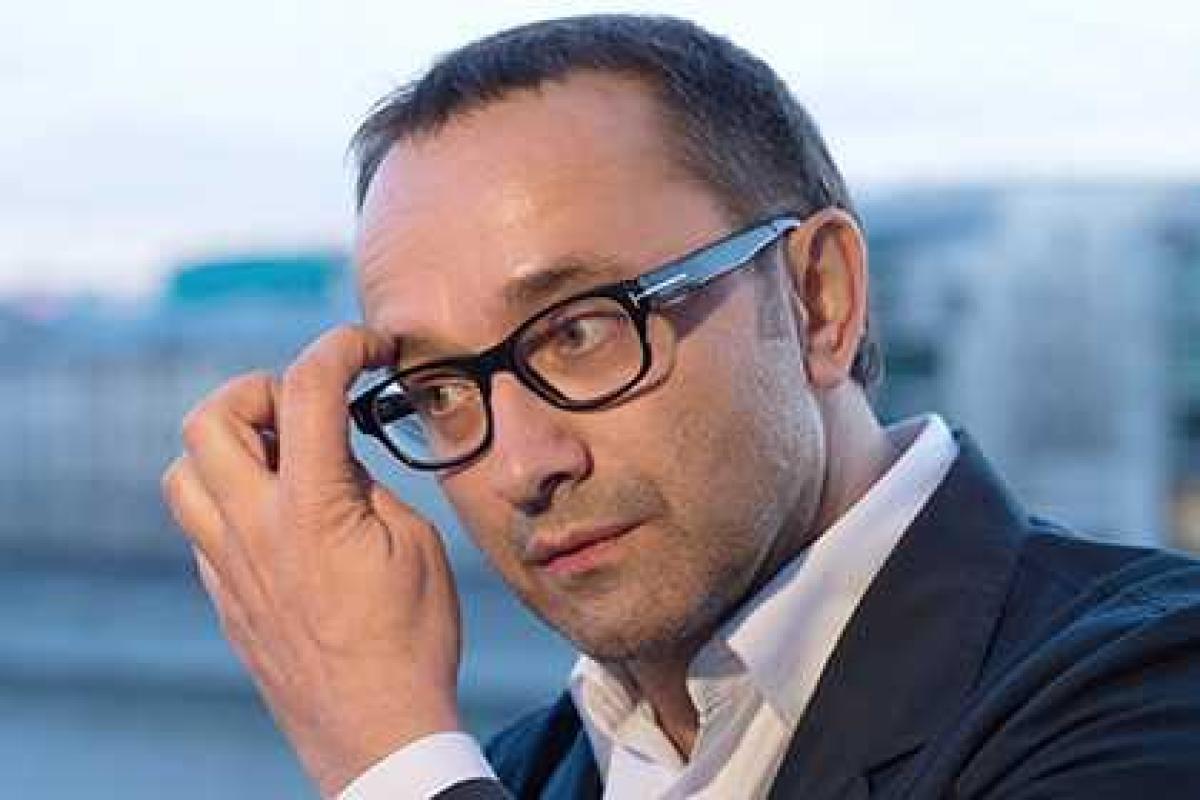 Андрей Звягинцев: в России очень трудно выстроить какие-либо перспективы - в жизни, в профессии, в карьере... Андрей Звягинцев: в России очень трудно выстроить какие-либо перспективы - в жизни, в профессии, в карьере...