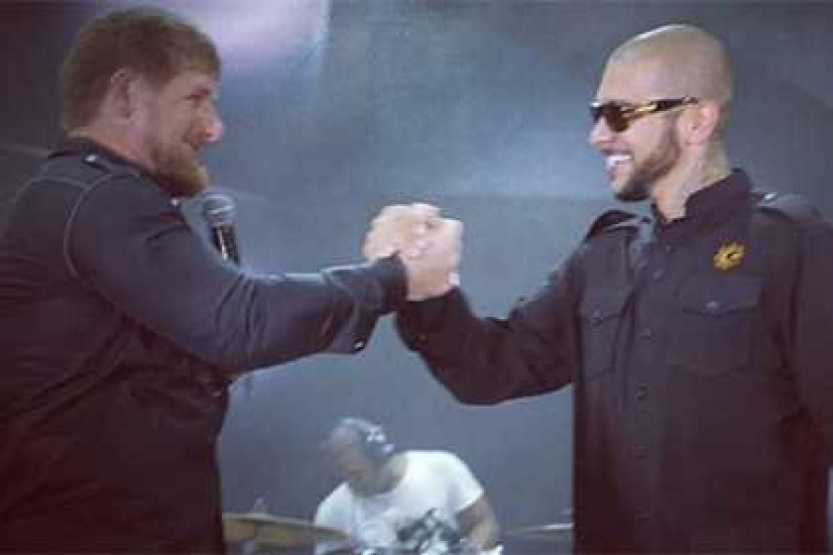 Тимати заслужил первую награду в "войне" с Рудковской и Биланом Тимати заслужил первую награду в "войне" с Рудковской и Биланом