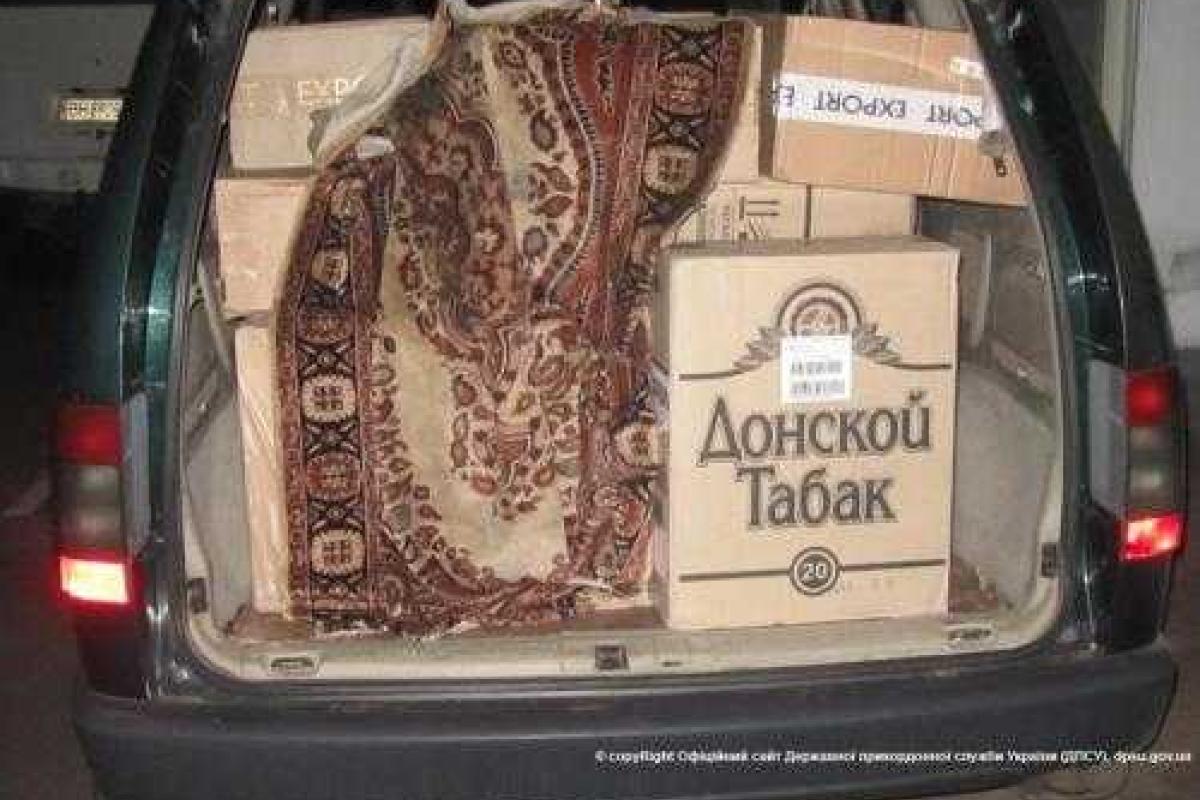 Одесские пограничники пресекли попытку контрабандного ввоза сигарет Одесские пограничники пресекли попытку контрабандного ввоза сигарет