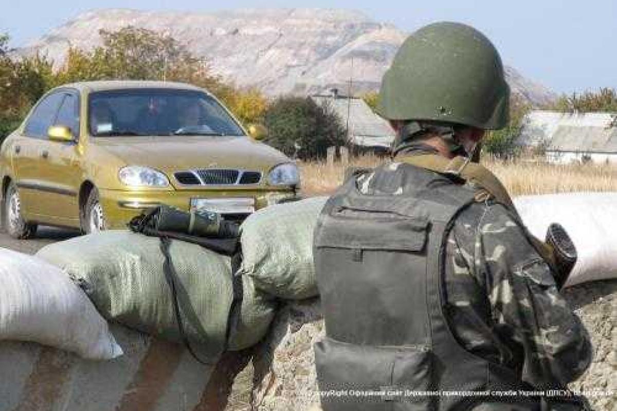 На Луганщине боевики совершили обстрел позиций пограничного подразделения