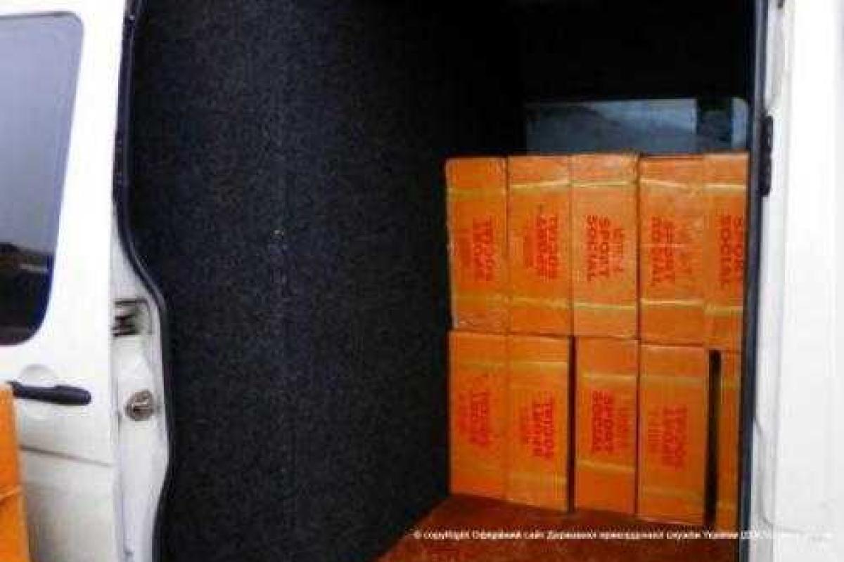 Крупную партию контрабандного товара задержали пограничники на Львовщине Крупную партию контрабандного товара задержали пограничники на Львовщине
