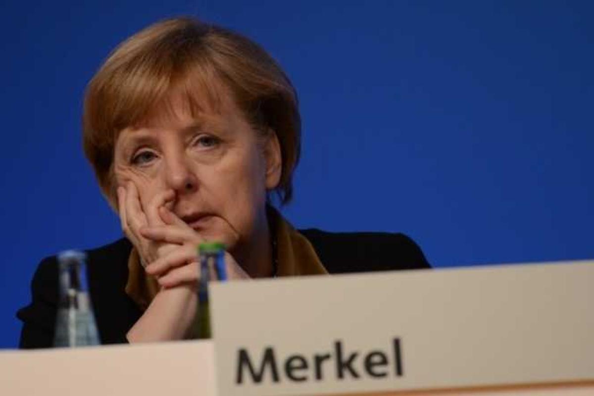 Меркель все еще надеется на дипломатические пути решения кризиса в Украине