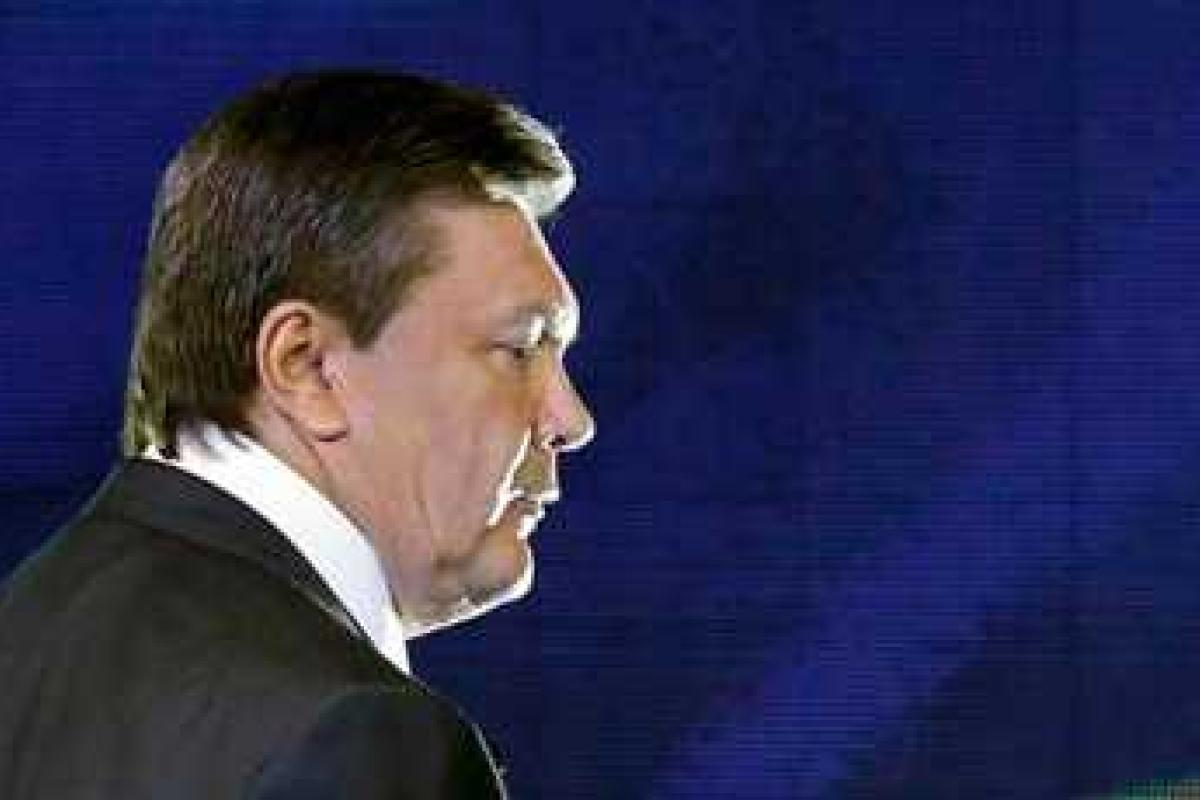 Янукович и особы приближенные к "лигитимному" продолжают попытки украсть награбленное