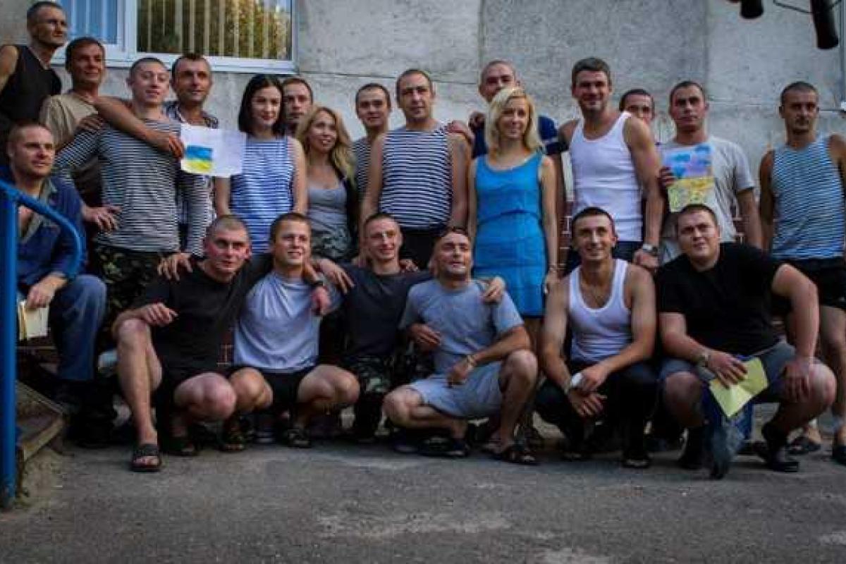 Команда тура "Поддержим своих" вновь едет в зону АТО Команда тура "Поддержим своих" вновь едет в зону АТО