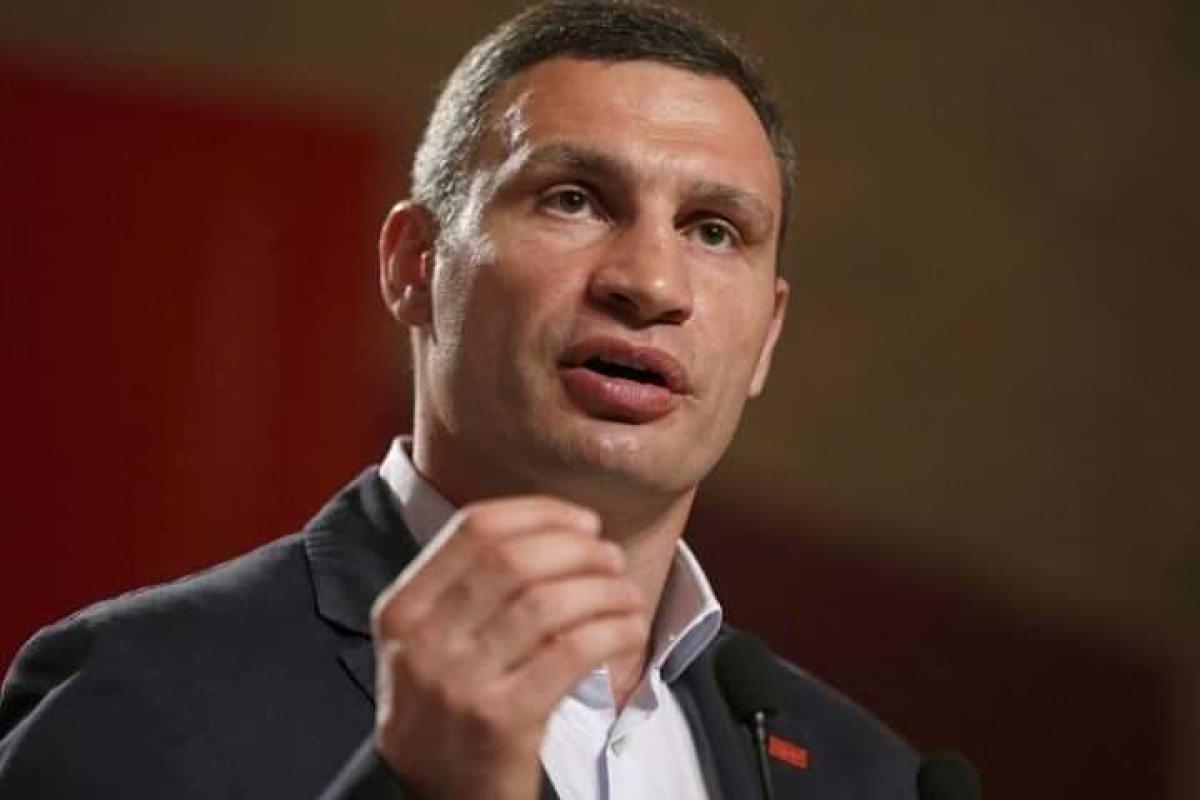 Кличко: Мы делаем все, чтобы в Киеве было тепло и светло Кличко: Мы делаем все, чтобы в Киеве было тепло и светло