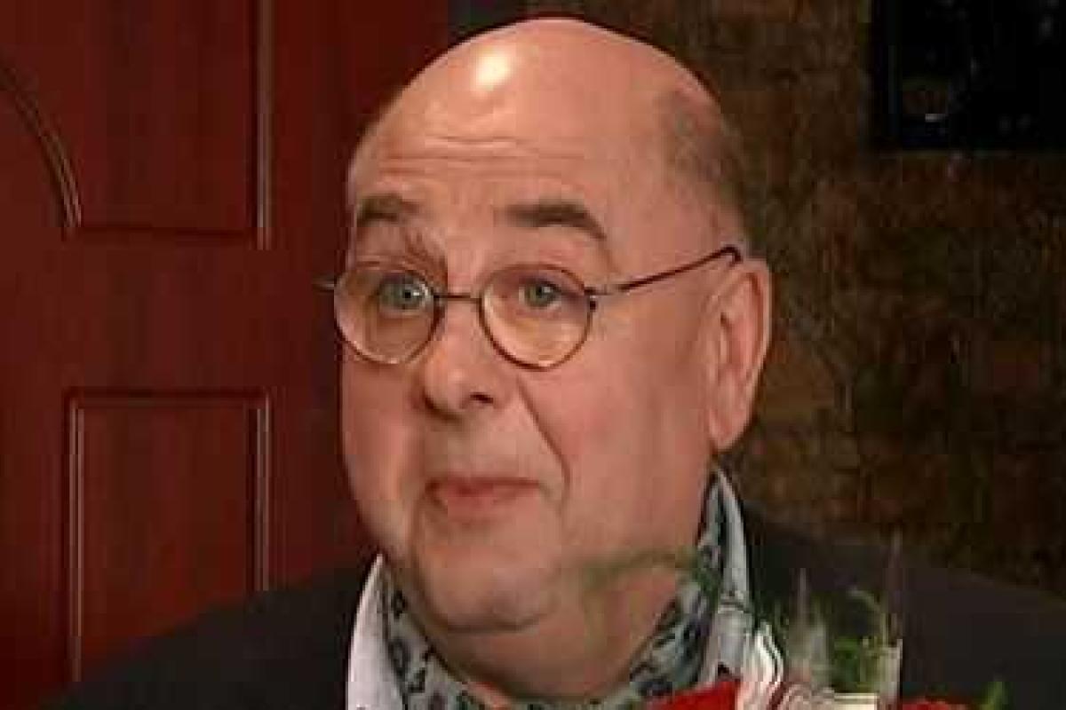 70-летний Владимир Долинский подтянул лицо 70-летний Владимир Долинский подтянул лицо