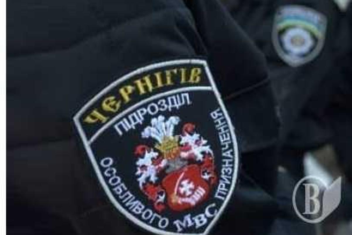 Бойцы спецбатальона "Чернигов" достойно несут службу в Станице Луганской Бойцы спецбатальона "Чернигов" достойно несут службу в Станице Луганской