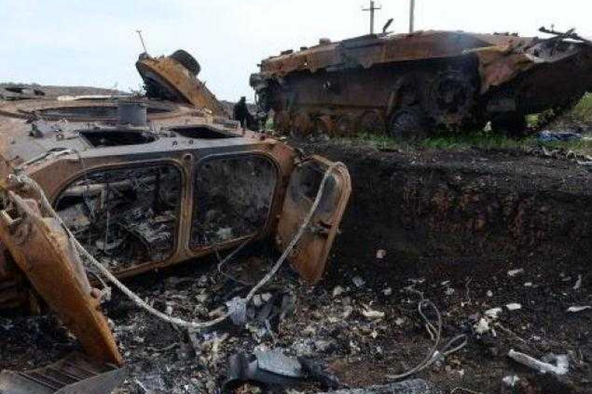 Тела 5 бойцов, погибших под Иловайском, перезахоронят на их малых родинах Тела 5 бойцов, погибших под Иловайском, перезахоронят на их малых родинах