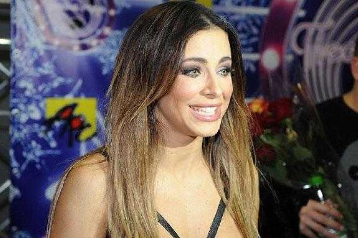 Ани Лорак прокатилась в Москву на концерт "Песня года" Ани Лорак прокатилась в Москву на концерт "Песня года"