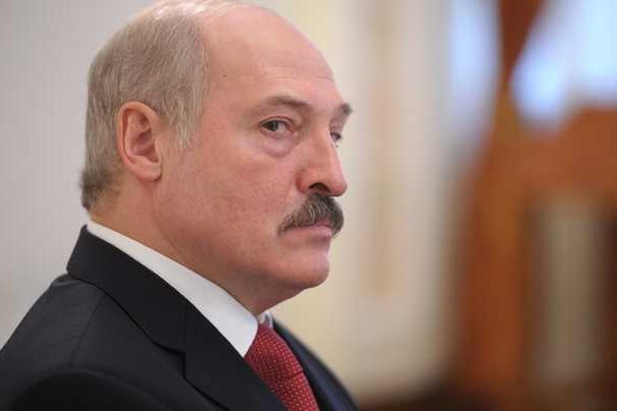 Мы не можем все время молиться на одну Россию - Лукашенко Мы не можем все время молиться на одну Россию - Лукашенко
