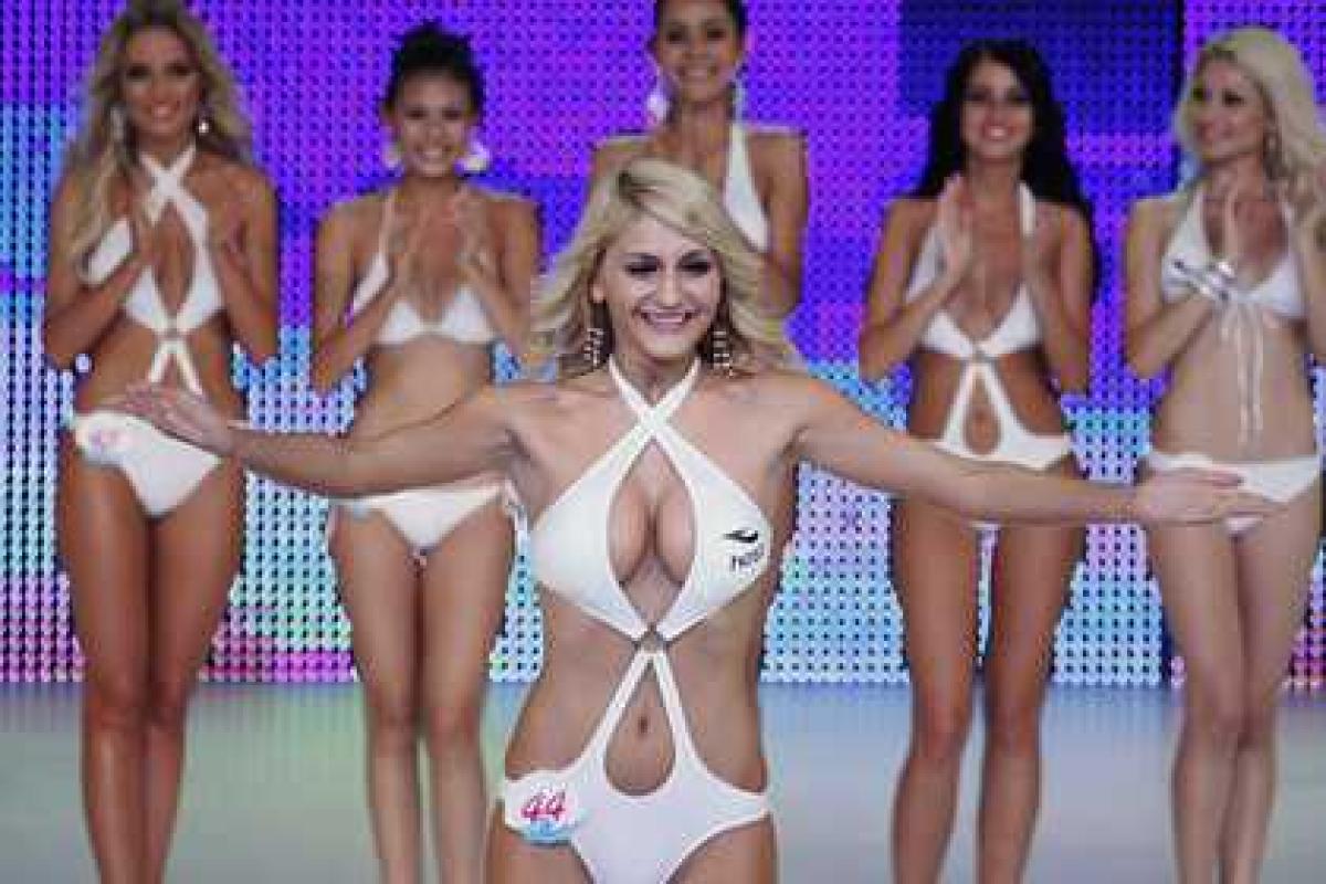 Участницы "Мисс Мира" больше не будут щеголять по подиуму в купальниках Участницы "Мисс Мира" больше не будут щеголять по подиуму в купальниках