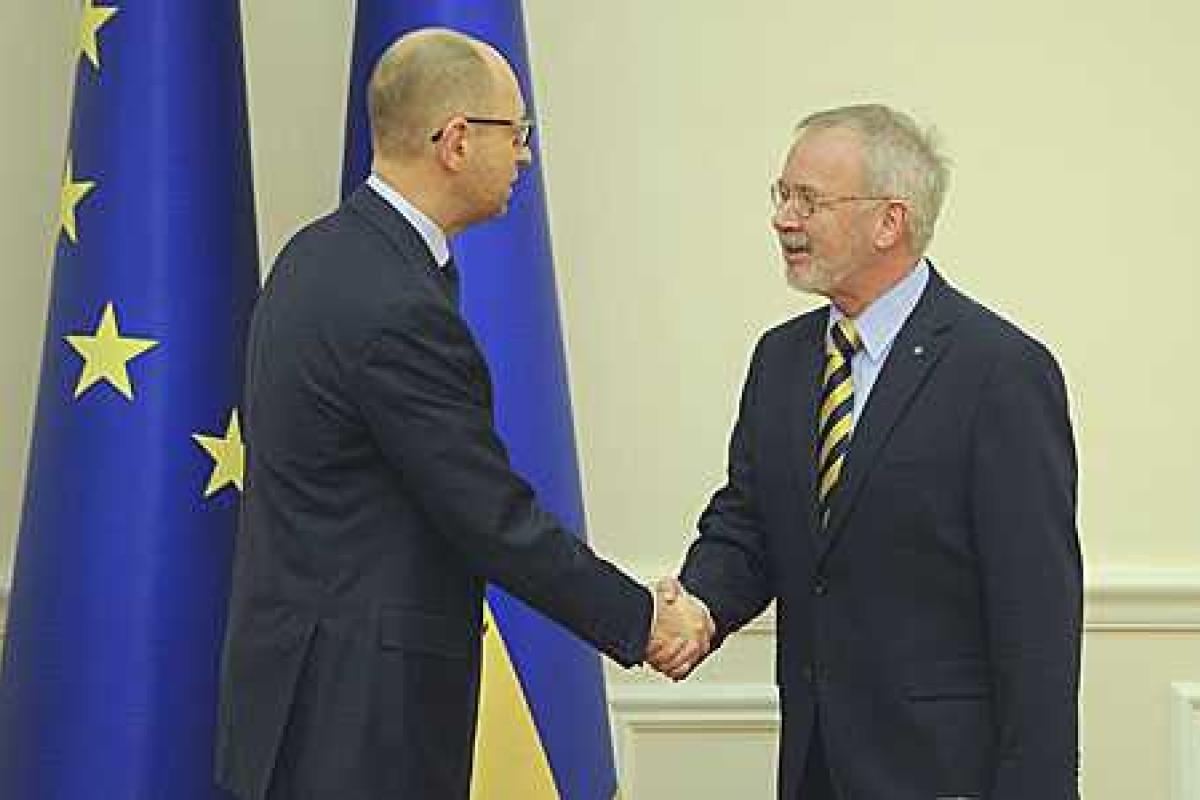 Украина призывает международных партнеров инвестировать в украинскую газотранспортную систему Украина призывает международных партнеров инвестировать в украинскую газотранспортную систему