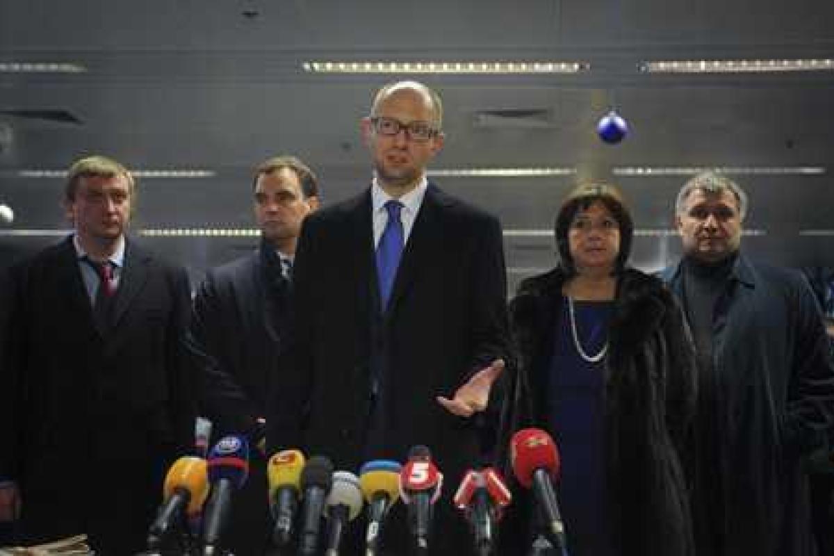 Украина является чрезвычайно привлекательной страной с точки зрения инвестиций - Яценюк Украина является чрезвычайно привлекательной страной с точки зрения инвестиций - Яценюк