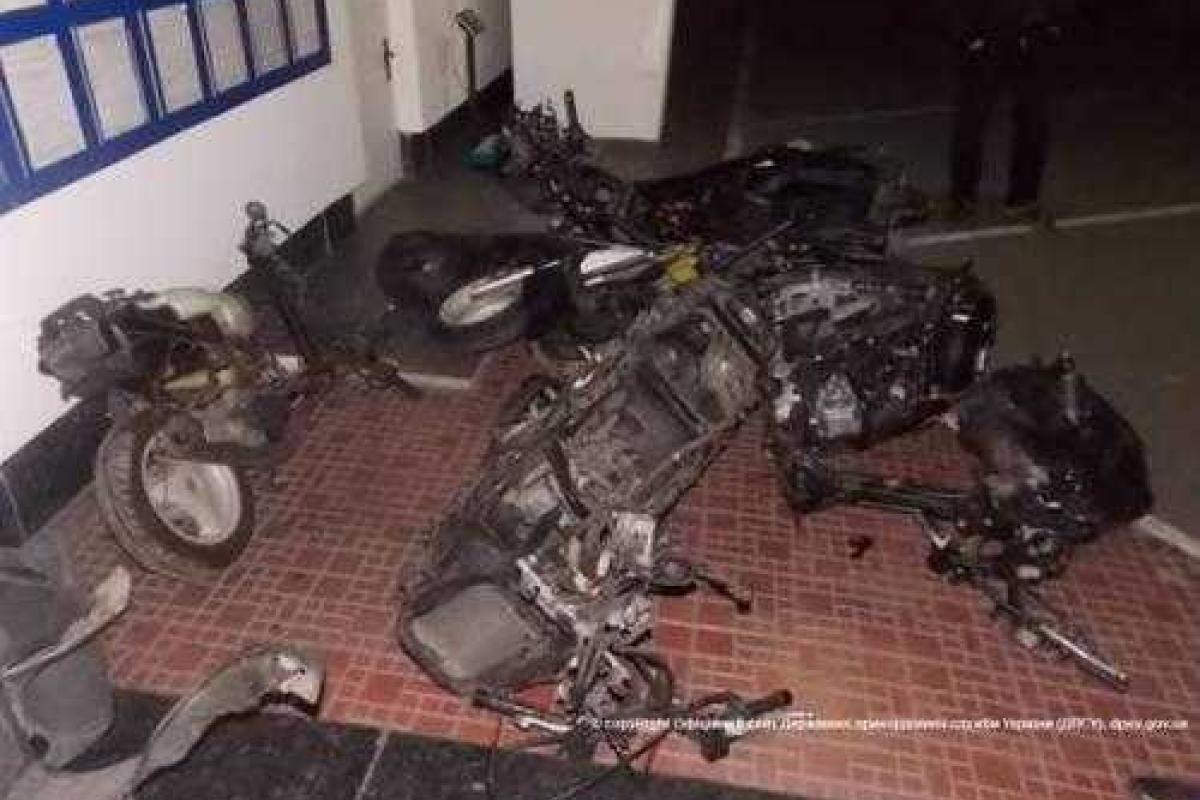 Украинец пытался незаконно ввезти в страну 4 мотоцикла марки "Honda"