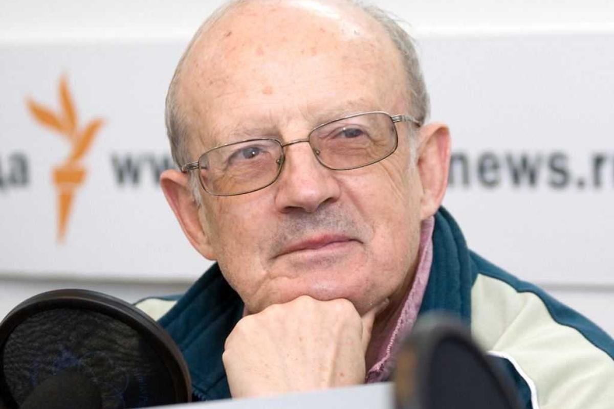 Андрей Пионтковский: в отчаянье Путин может решиться на какую-то крупную операцию Андрей Пионтковский: в отчаянье Путин может решиться на какую-то крупную операцию