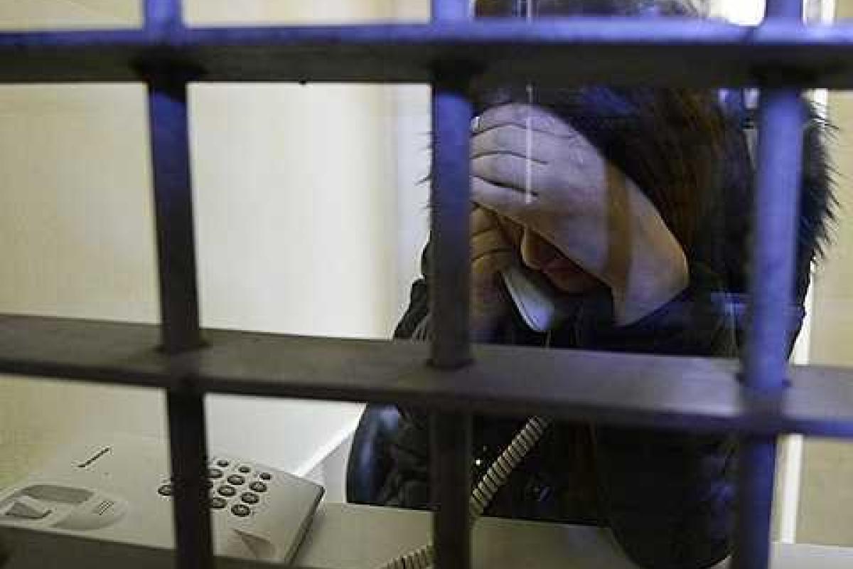 Российские спецслужбы отважно бросились в борьбу с многодетной россиянкой из глубинки Российские спецслужбы отважно бросились в борьбу с многодетной россиянкой из глубинки