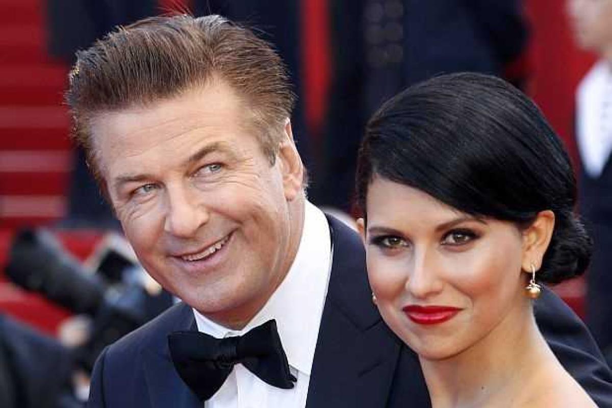 Супруга Алека Болдуина обещает сделать актера молодым отцом Супруга Алека Болдуина обещает сделать актера молодым отцом