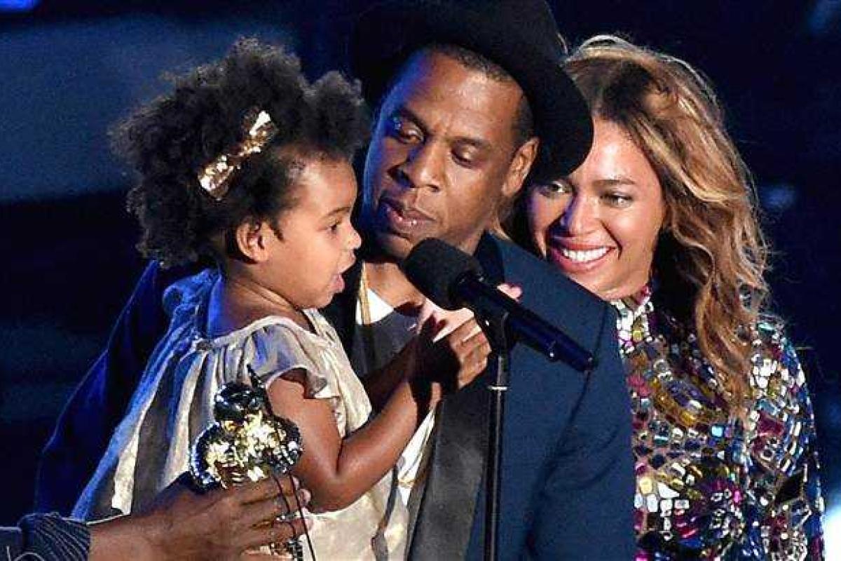 Бейонсе и Джей Зи потеряли огромный особняк Бейонсе и Джей Зи потеряли огромный особняк