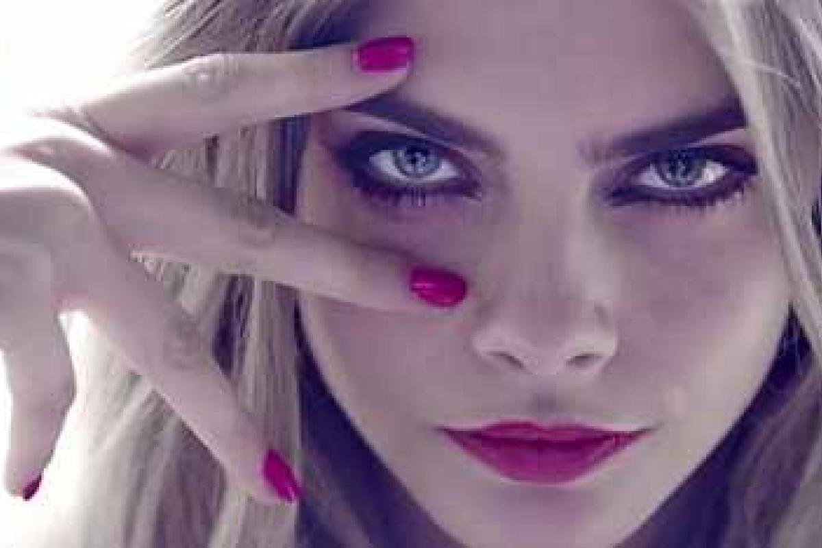 22-летняя модель стала редактором модного журнала Love 22-летняя модель стала редактором модного журнала Love