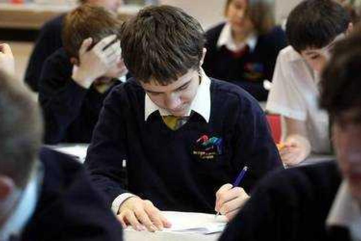 Минобразования: мошенники распространяют ответы на тесты итоговой аттестации-2015