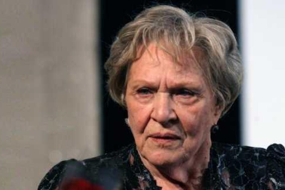 Сегодня будет похоронена народная артистка СССР Римма Маркова Сегодня будет похоронена народная артистка СССР Римма Маркова