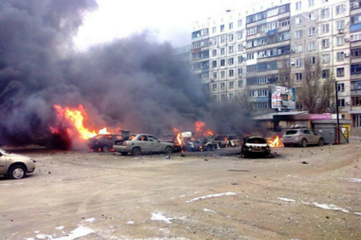 Глава Донетчины посетил мариупольскую больницу и встретился с пострадавшими в теракте Глава Донетчины посетил мариупольскую больницу и встретился с пострадавшими в теракте