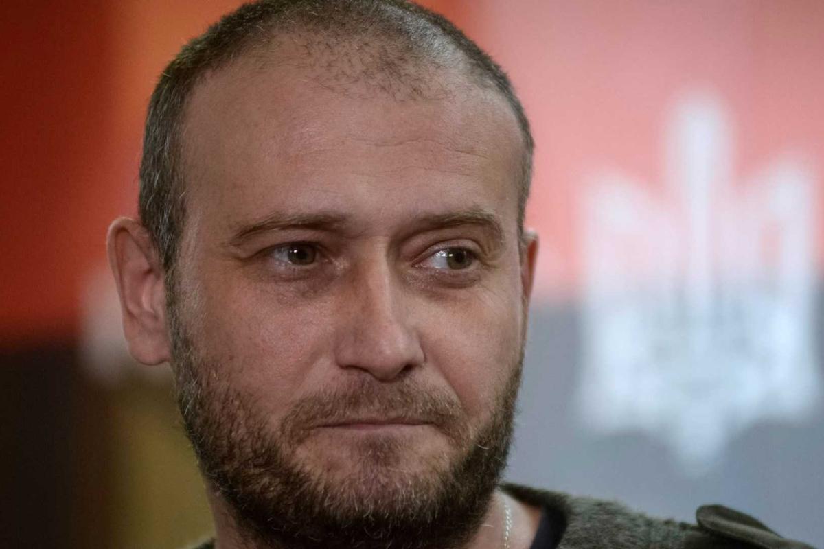 В Донецком аэропорту ранен лидер "Правого сектора" В Донецком аэропорту ранен лидер "Правого сектора"