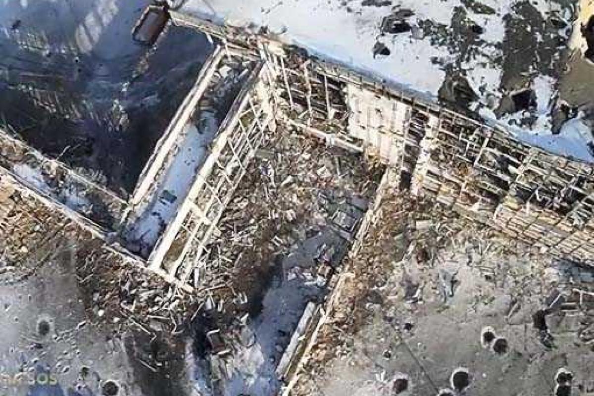 Разведчики "Правого сектора" и ВСУ побывали на развалинах ДАП Разведчики "Правого сектора" и ВСУ побывали на развалинах ДАП