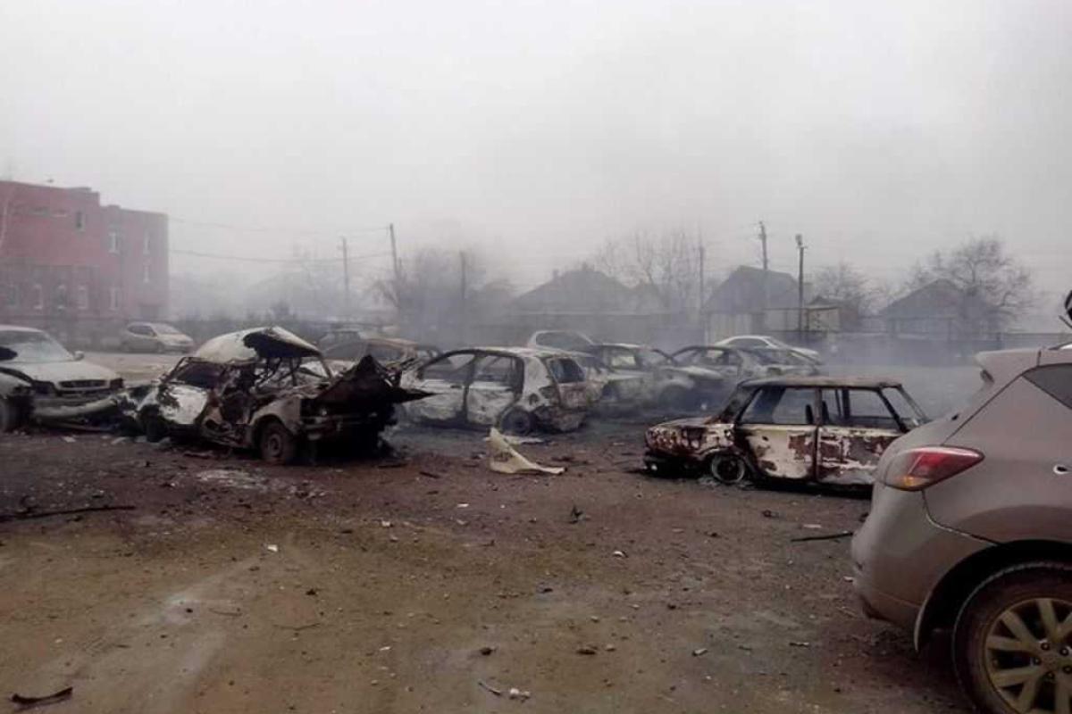 Губернатор Донетчины контролирует ход восстановительных работ в Мариуполе Губернатор Донетчины контролирует ход восстановительных работ в Мариуполе