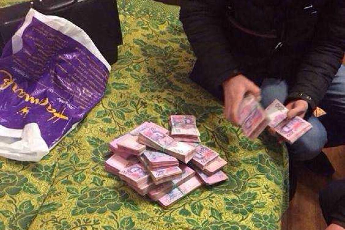 Майора милиции поймали при продаже дурмана стоимостью в 500 тысяч гривен Майора милиции поймали при продаже дурмана стоимостью в 500 тысяч гривен
