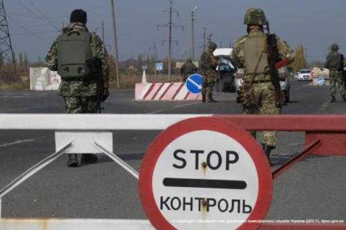 Житель Украины пытался проехать в Крым на краденном авто Житель Украины пытался проехать в Крым на краденном авто