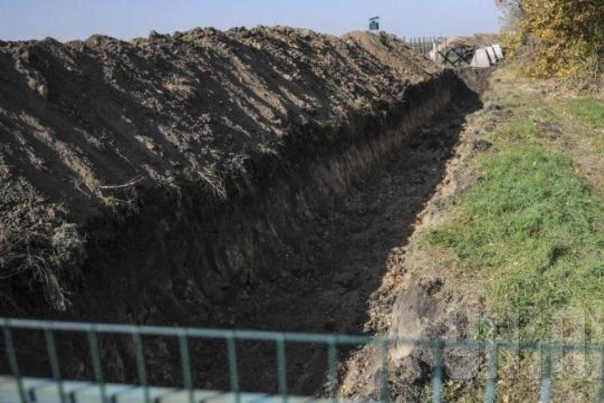 Яценюк: Готовится новая редакция проекта "Европейский вал"