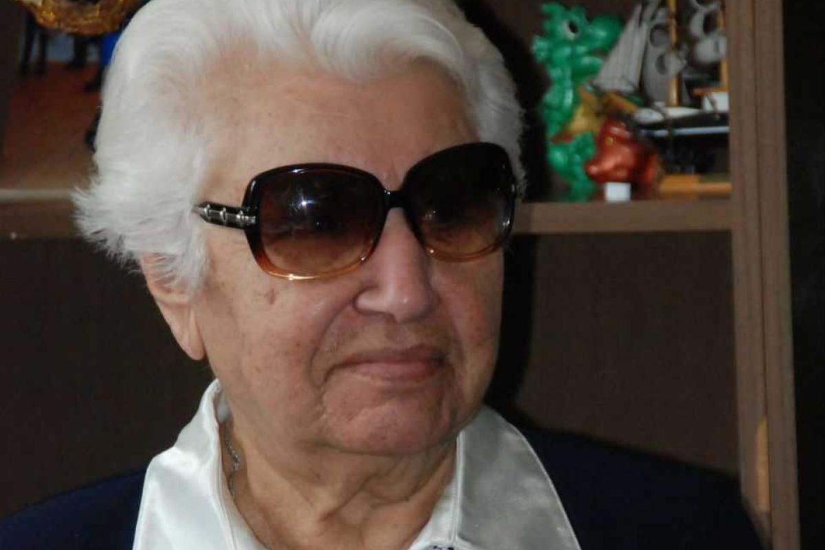 Луганская академическая певица празднует 80-летний юбилей Луганская академическая певица празднует 80-летний юбилей