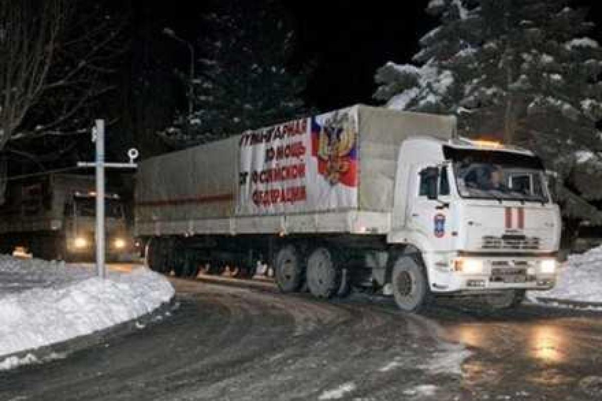 Вместо еды для людей "гумконвой" РФ везет в Украину ГСМ, бумагу и пропагандистскую литературу