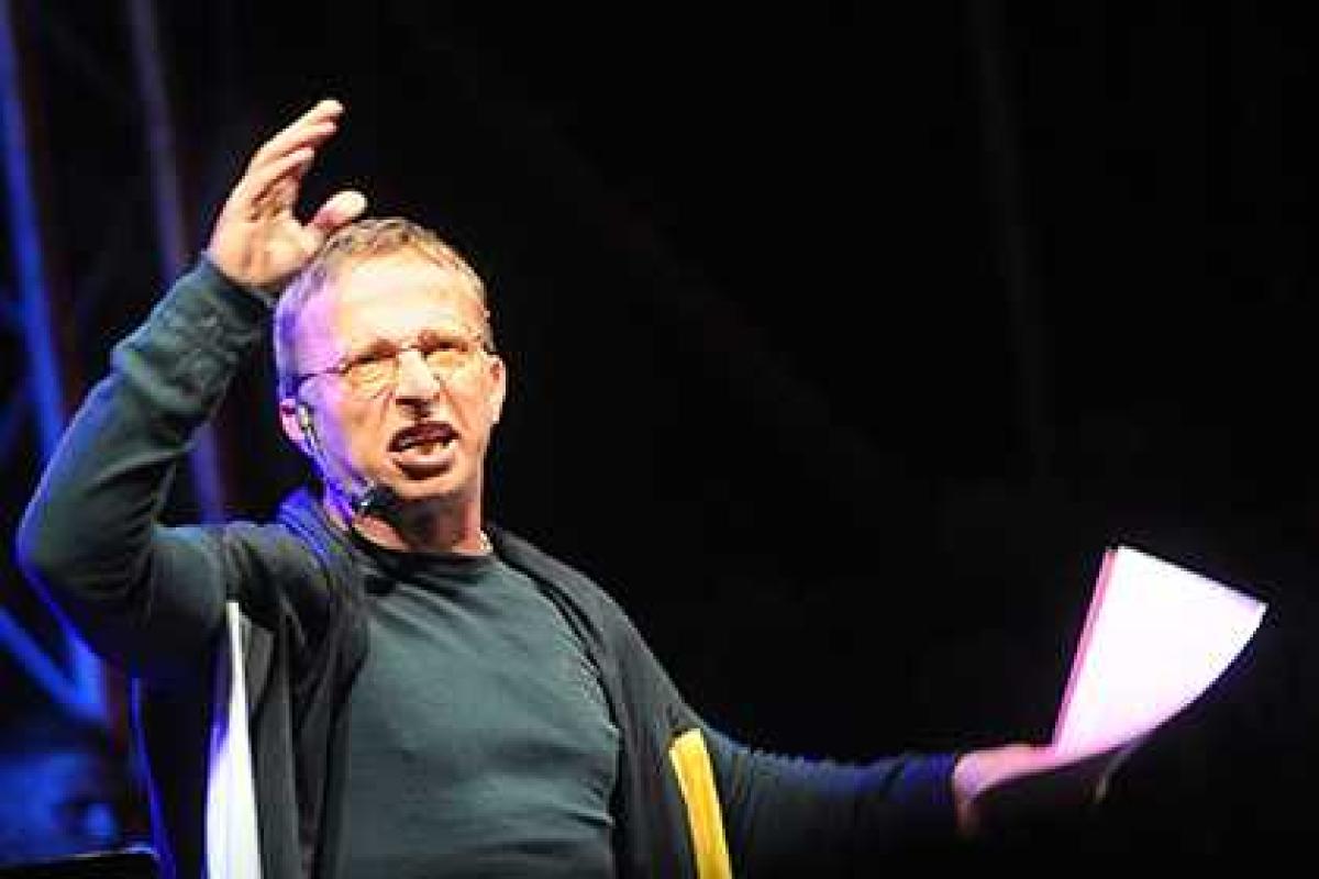 Охлобыстин с празднования именин жены попал в больницу Охлобыстин с празднования именин жены попал в больницу