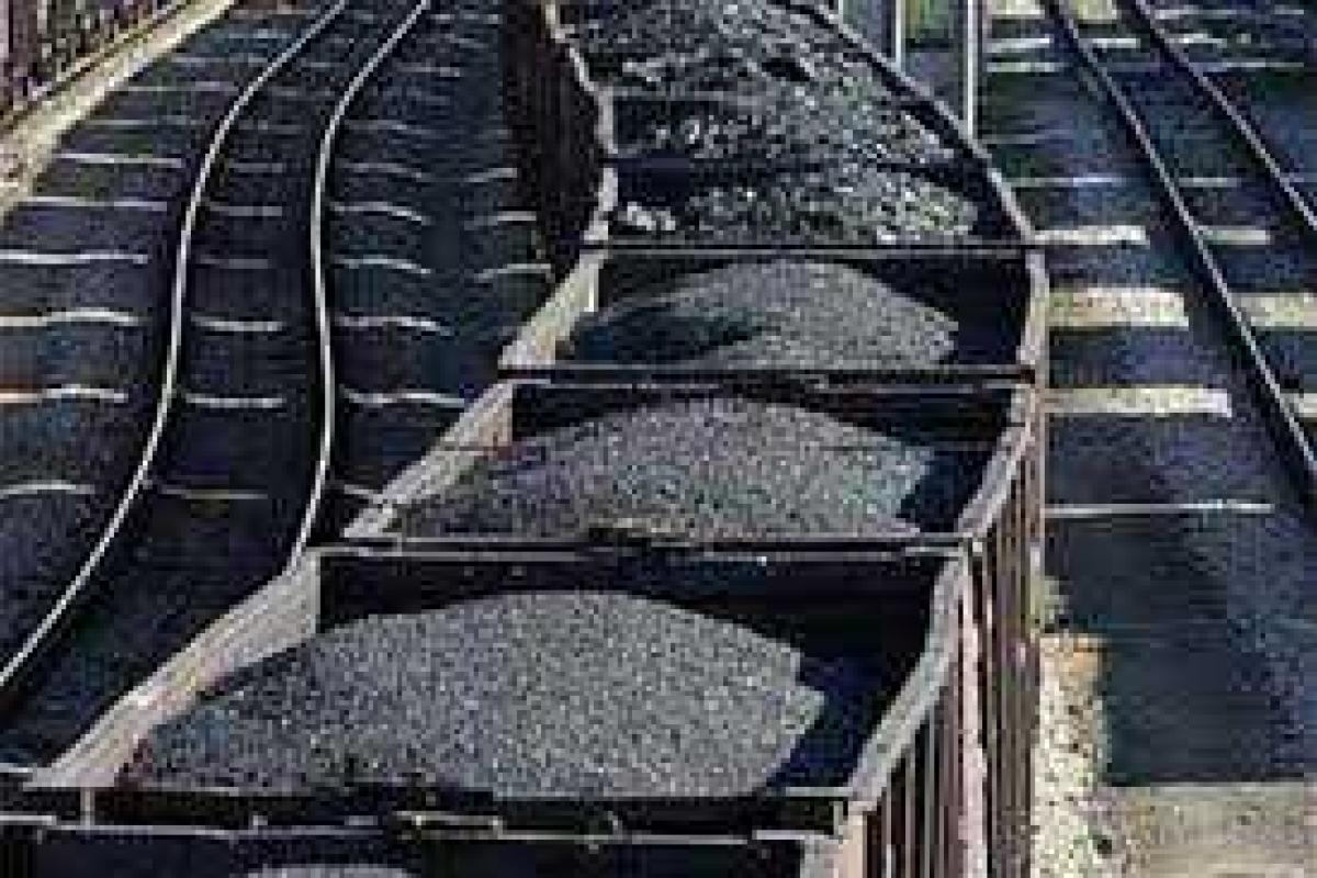 На Углегорскую ТЭС доставят 300 вагонов угля