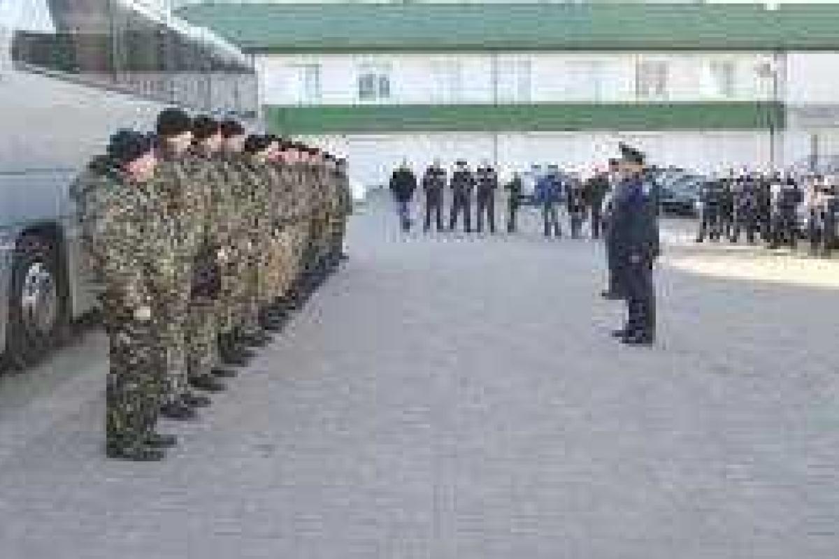 В опасную тяжелую командировку на Донбасс отправился отряд сотрудников ГАИ Ровенщины В опасную тяжелую командировку на Донбасс отправился отряд сотрудников ГАИ Ровенщины