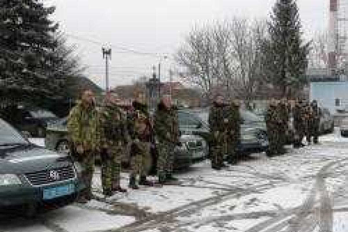 С Прикарпатья в зону АТО отправился очередной отряд работников ГАИ С Прикарпатья в зону АТО отправился очередной отряд работников ГАИ