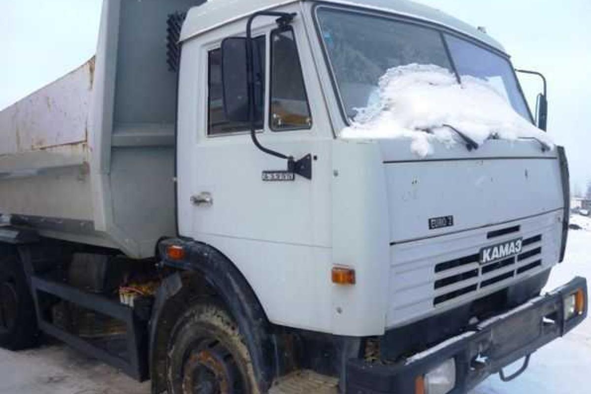 Столичные сотрудники ГАИ за сутки обнаружили два авто, находящихся в розыске Столичные сотрудники ГАИ за сутки обнаружили два авто, находящихся в розыске